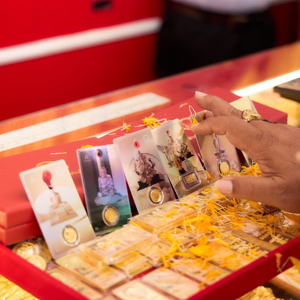การ์ดทองรวมองค์เทพ ทองคำแท้ครึ่งสลึง - Half-Salung Gold Card