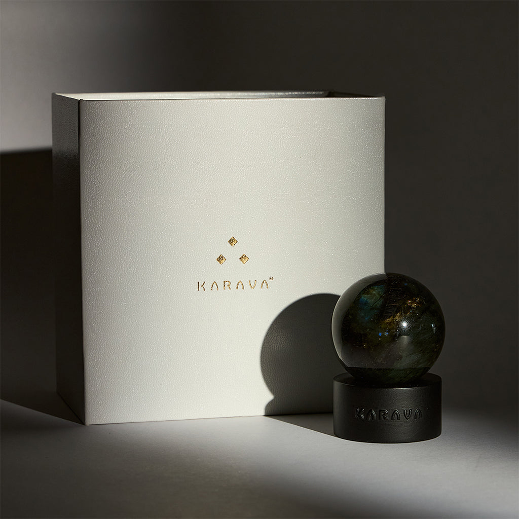 The Sphere | Labradorite พลังแห่งการปกป้องและความโชคดีที่ไม่คาดฝัน